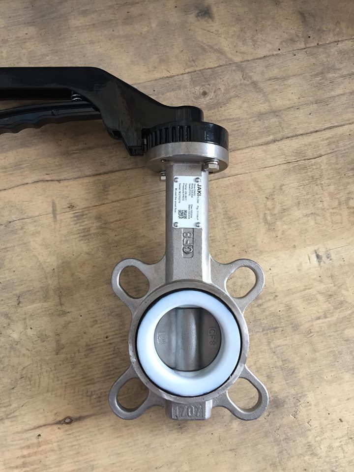 Van bướm tay gạt inox