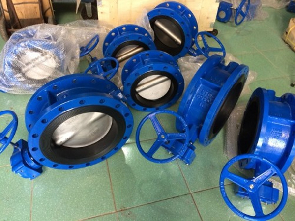 Van bướm tay quay 2 mặt bích hàng nhập khẩu chính hãng