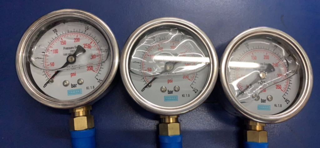 Đồng hồ áp suất Yamaki mặt 63mm