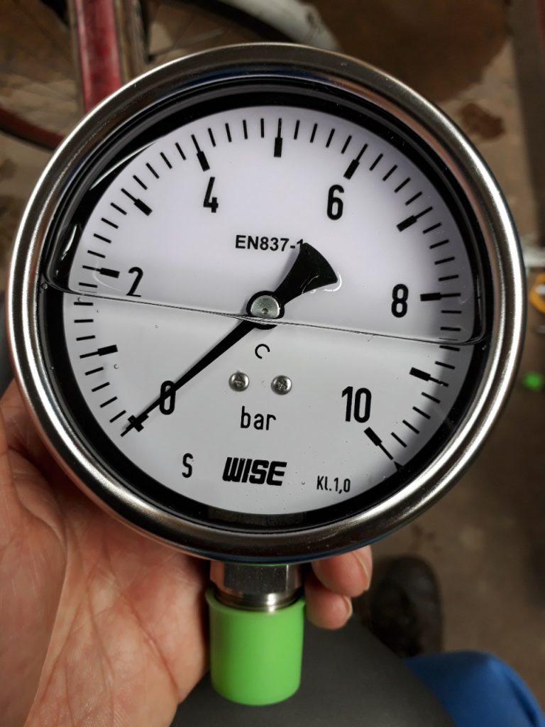 Đồng hồ áp lực wise P252 10 bar mặt 100