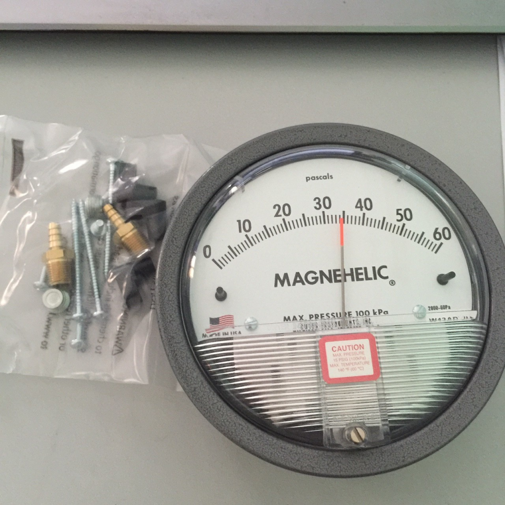 Đồng hồ đo chênh áp 0-60PA