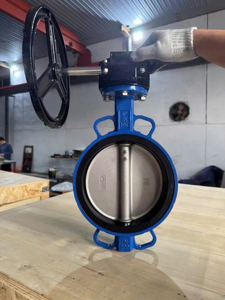 Van bướm tay quay TQ D371X-10 DN200